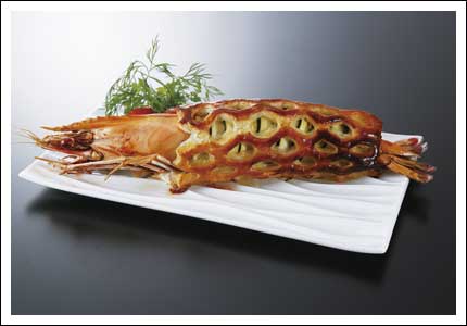 皇帝の海老まるごとパイ包み焼き